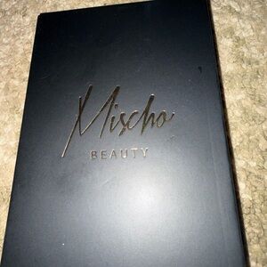 Mischo Beauty Eyeshadow Palette - Elegant Black